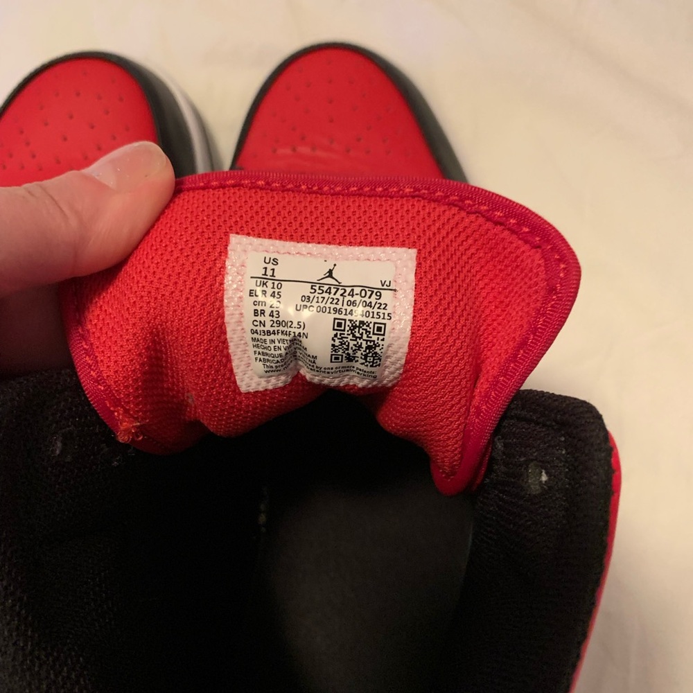 Jordan 1 Mid - Picture 11 of 11